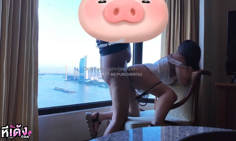 คลิปหลุดโอลี่แฟน jeenzen น้องส้มสาวสวยนมโตมาเที่ยวโรงแรมโดนแฟนหนุ่มเงี่ยนจัดเลยจับอมควย เสร็จแล้วจับซอยหีกระเด้าหีกระหน่ำเย็ดจนน้ำแตกเด็ดๆ